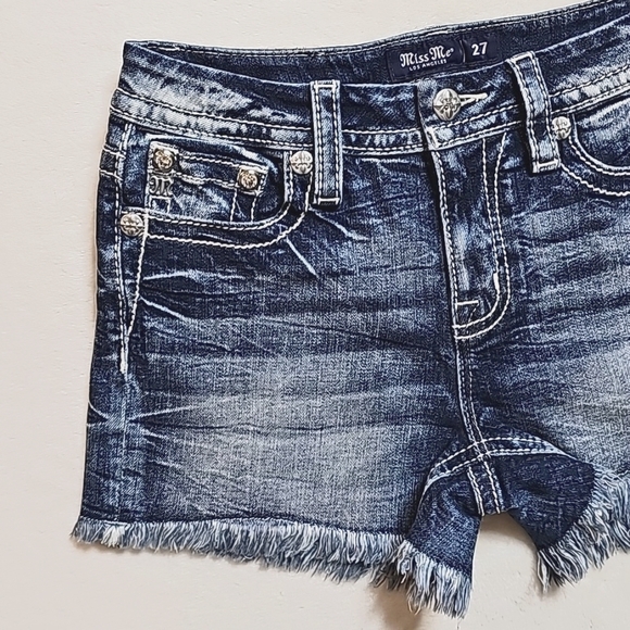 Miss Me LA Curvy Shorts. Women's Size: Waist 27x02.5 Inseam. - Picture 4 of 11